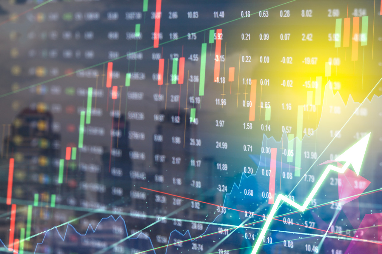美股三大指数全线上行 微软盘中大涨超7%