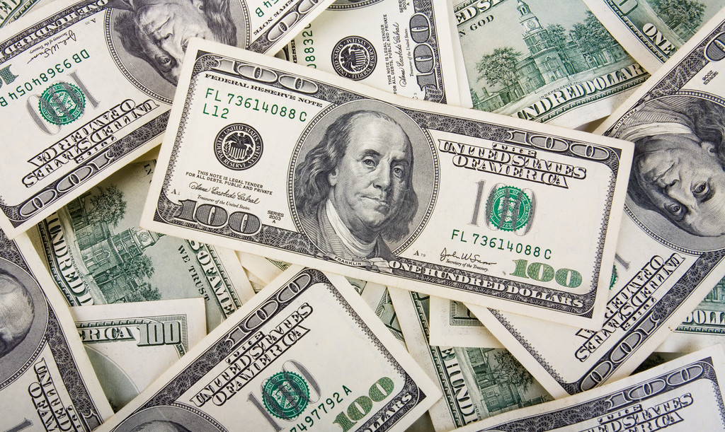 鲍威尔“鹰”语叠加中美贸易消息 黄金暴跌逾1%！多头“路在何方”？