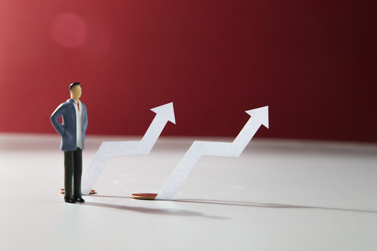 稅收法案前景不明朗 貴金屬紛紛大幅收漲