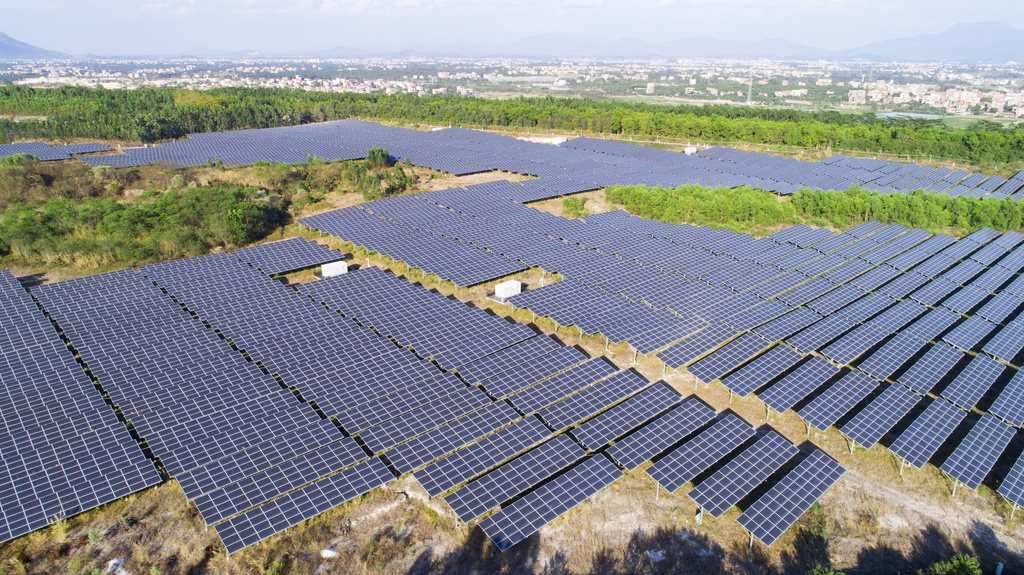 光伏行业板块大幅走高 福莱特、欧晶科技涨超10%