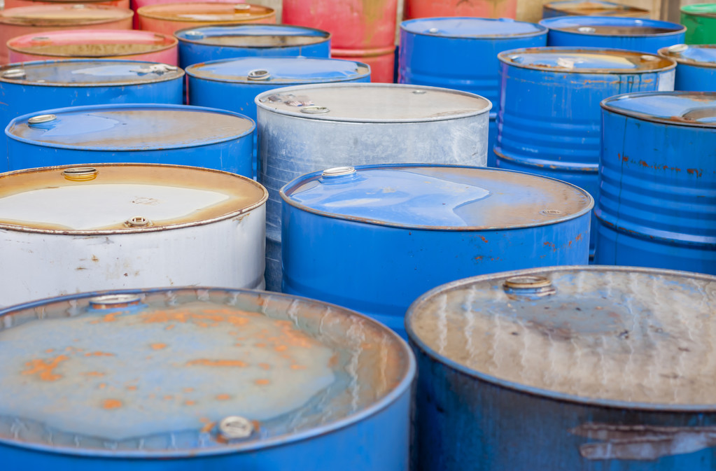 欧佩克+增产预期加剧中长期过剩担忧 燃料油跌势暂缓