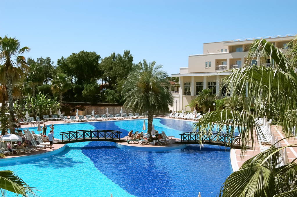 2025年9月19日旅游酒店板块报18130.65点 跌幅达0.17%