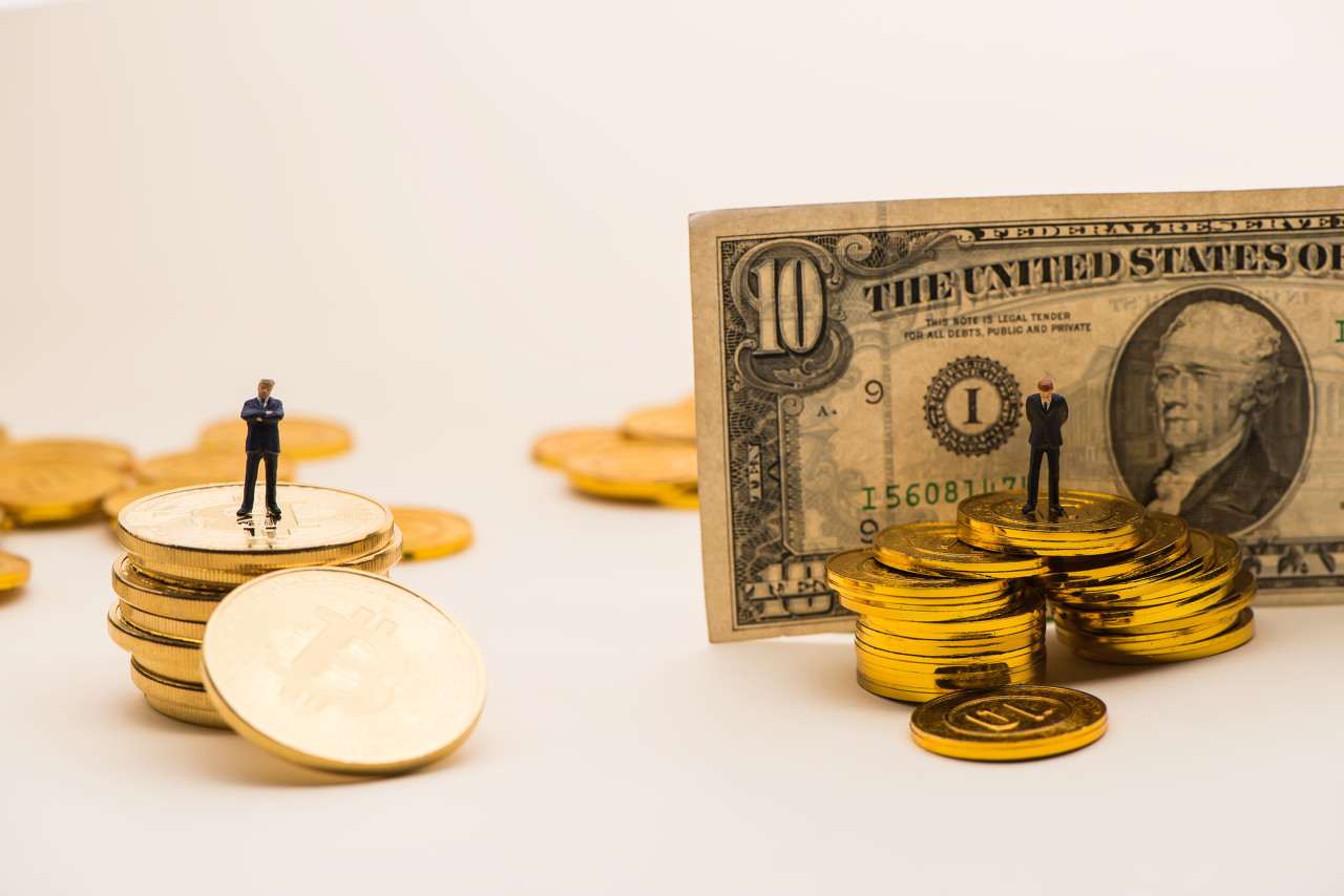 聯(lián)儲降息難阻獲利了結(jié) 金價自歷史高位回落整理
