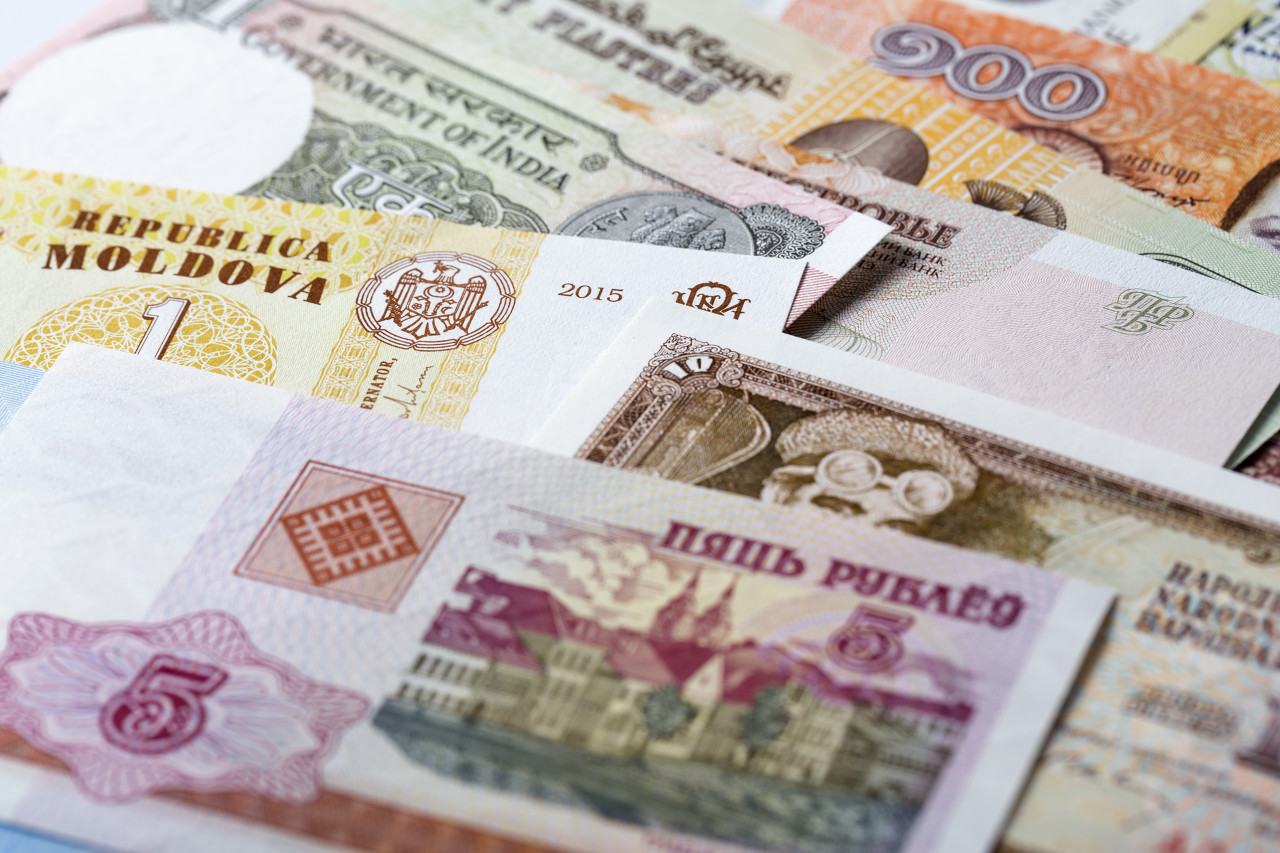 为什么外汇品种的点差总是变动