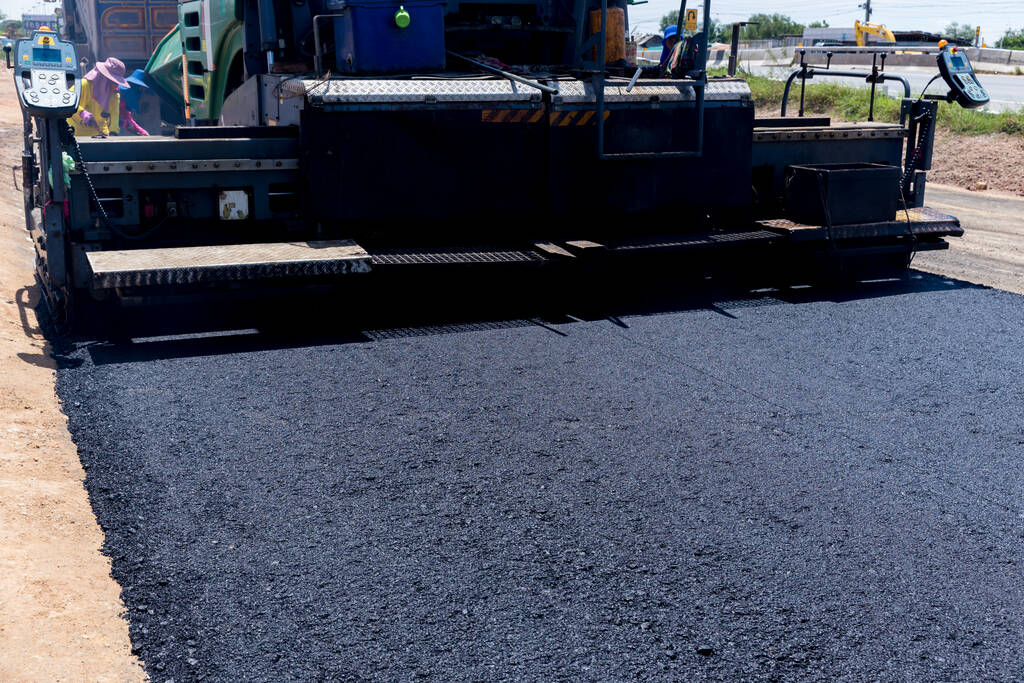 供给过剩压力上升 沥青价格跟随成本端油价走势转弱