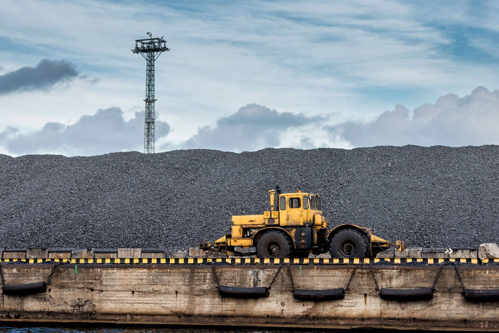 焦炭本身供需相对平衡 期价或易涨难跌为主