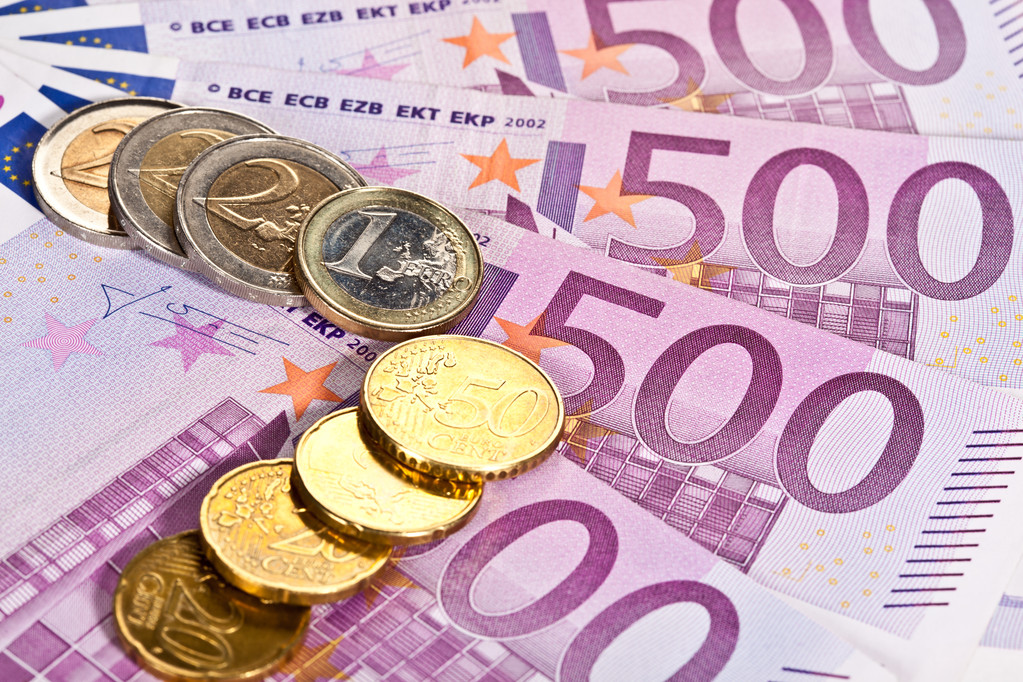 欧元1.1600关口遇阻 三连阴延续下跌趋势