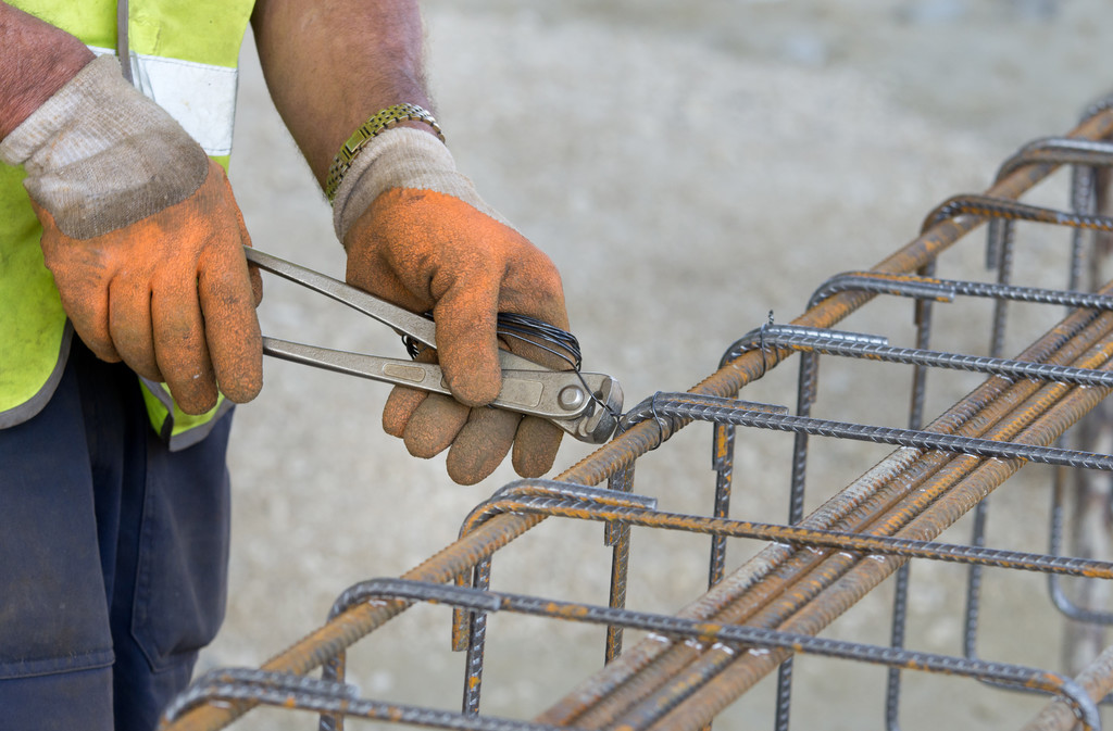 基本面表现偏弱 螺纹钢短期或延续低位震荡运行