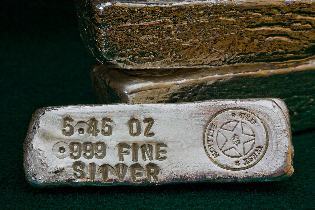 近期上期所库存降至近十年最低点 白银价格大幅上行