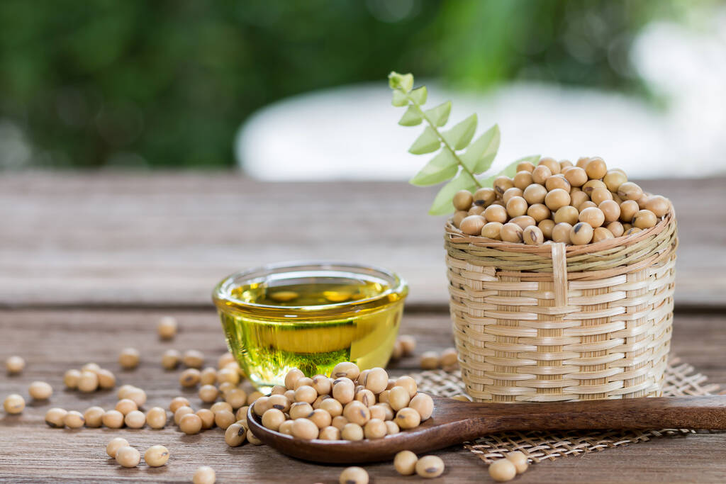 美豆油价格小幅走低 12月5日阿根廷豆油(1月船期)C&F价格下调19美元/吨