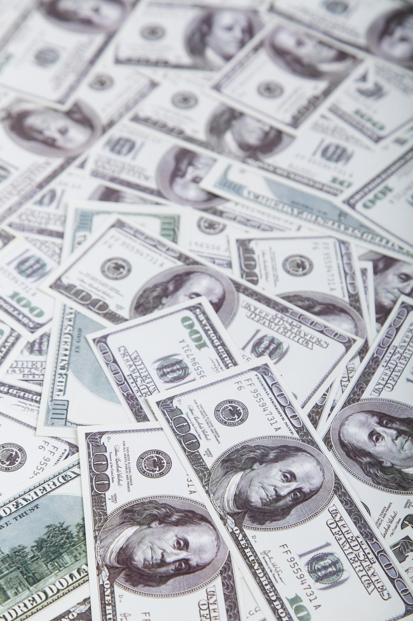 美联储鹰派降息引 美元指数V型震荡