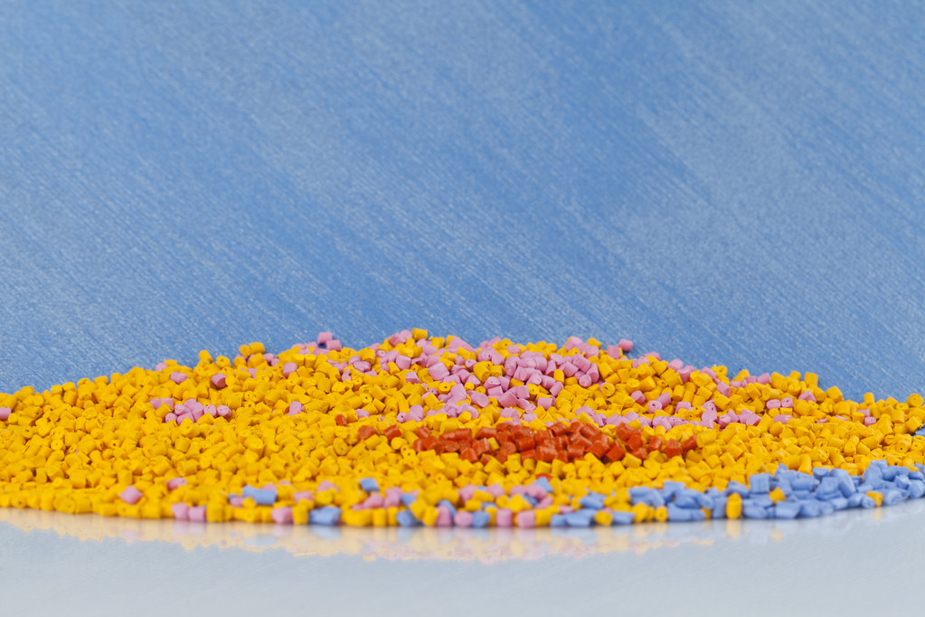 国内需求放缓 PVC期货主力本周K线收阳