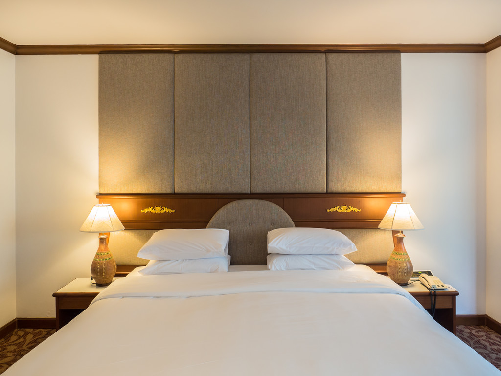 2026年1月23日旅游酒店板块报18166.08点 涨幅达0.33%