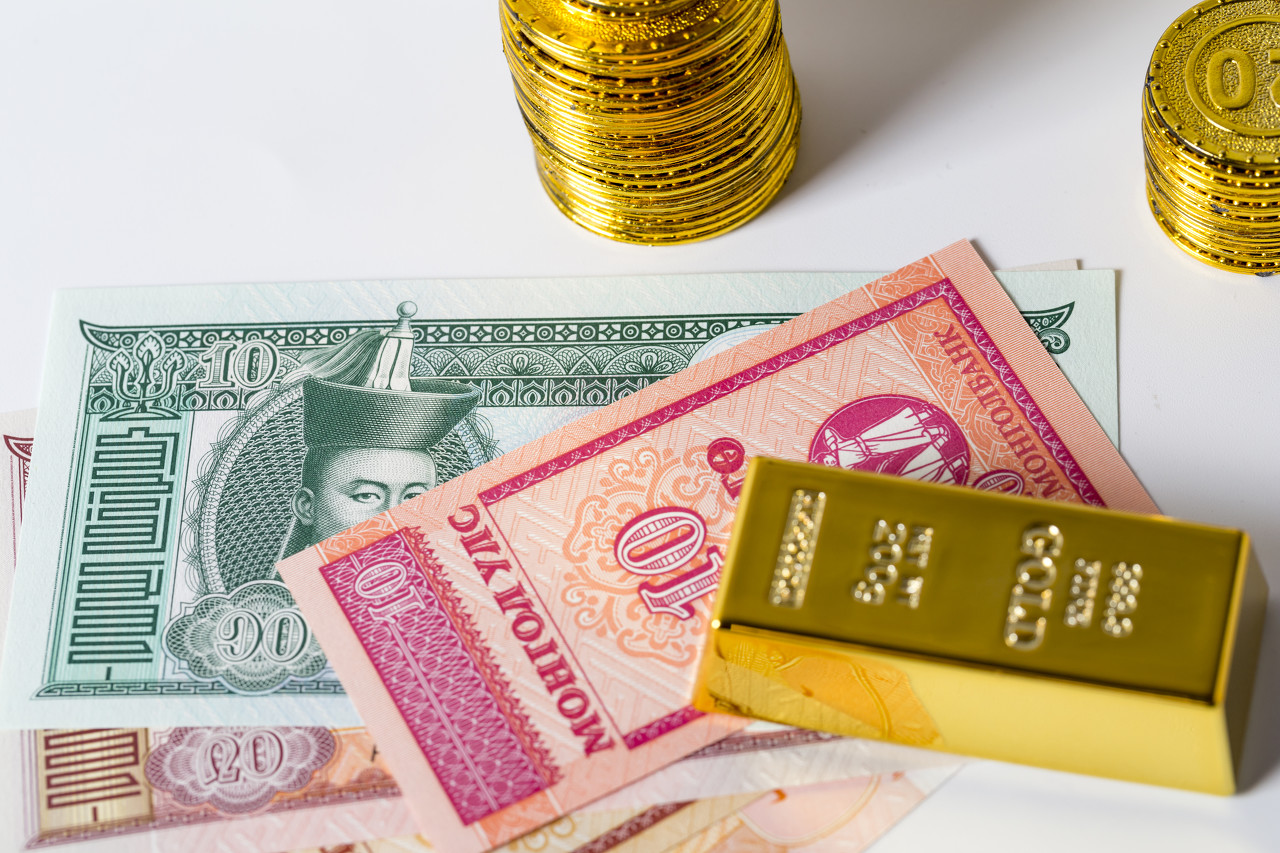 倫敦金暴漲超100美元續(xù)創(chuàng)新高 特朗普言論利空美元