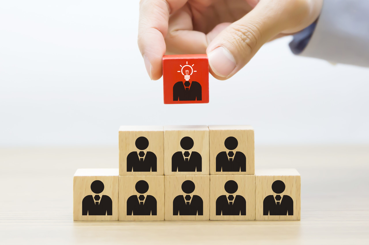 A股上市银行最年轻董事长来了!“准80后”庄灵君掌舵宁波银行,冯培炯任行长