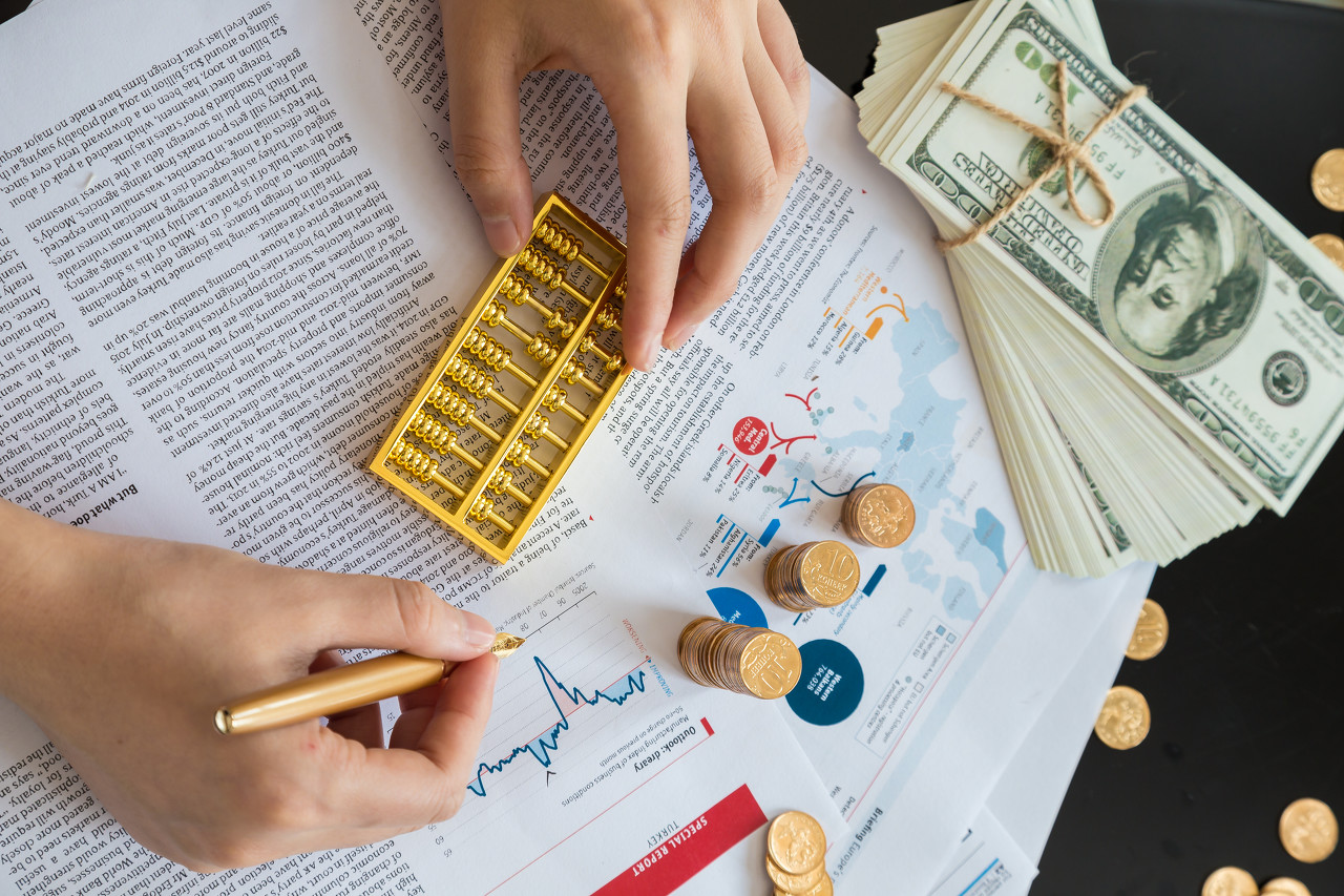 黄金期货主力合约和主连有什么区别？
