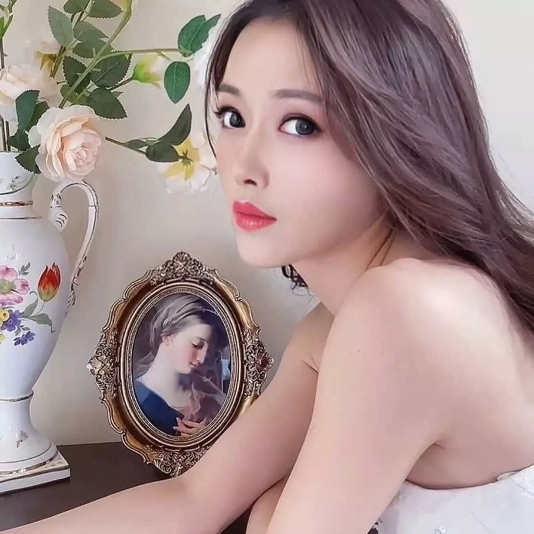 陌陌主播芭拉发布短视频内容引关注,化身古典美女翩翩起舞